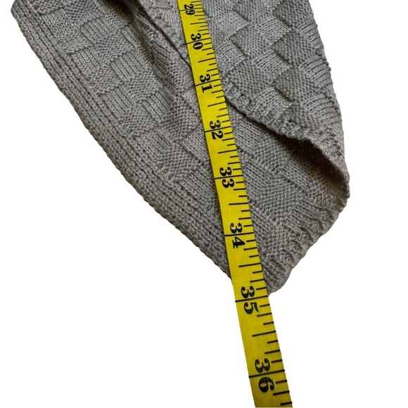 Venus Beige Tan Basket Weave Wrap Sweater with Toggle Closure 
NWT 
Size Small - Picture 10 of 16